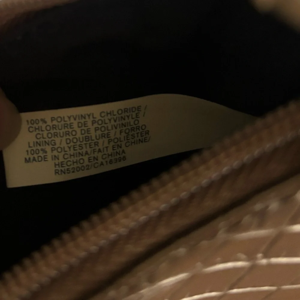 Y2K crazy horse Liz Claiborne shoulder purse - Picture 8 of 10